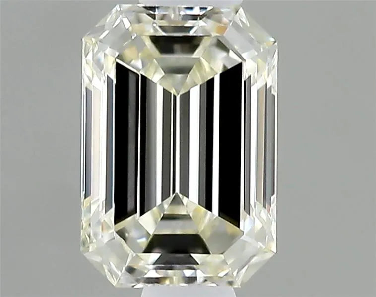 0.30ct Emerald Natural Diamond (Colour J, Clarity IF, Cut VG, IGI Certified)