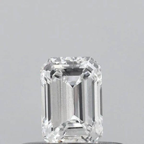 0.31ct Emerald Lab Grown Diamond (Colour D, Clarity SI1, IGI Certified)