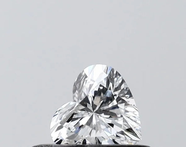 0.31ct Heart Lab Grown Diamond (Colour D, Clarity VVS2, IGI Certified)