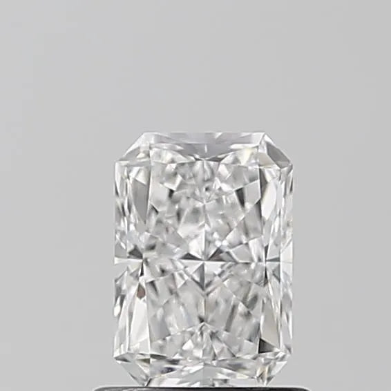 0.84ct Radiant Lab Grown Diamond (Colour D, Clarity VS1, IGI Certified)