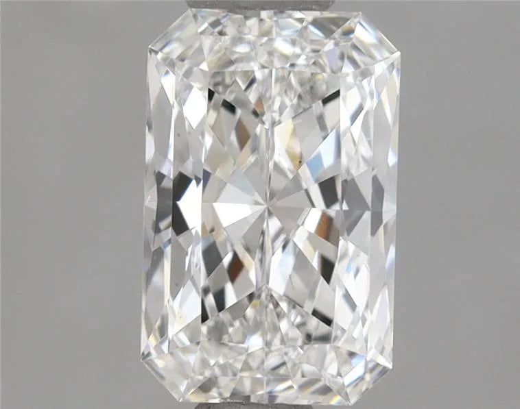 0.90ct Radiant Lab Grown Diamond (Colour E, Clarity VS2, IGI Certified)