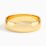 Comfort Fit 5.5mm Wedding Ring in yellow gold — top view