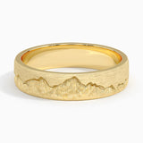 Everest 5mm Wedding Ring in yellow gold — top view