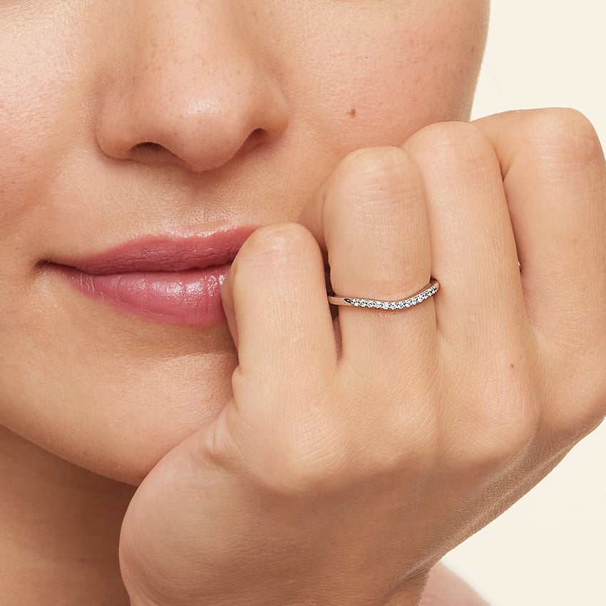 Petite Curved Diamond Ring (1/10 ct. tw.)