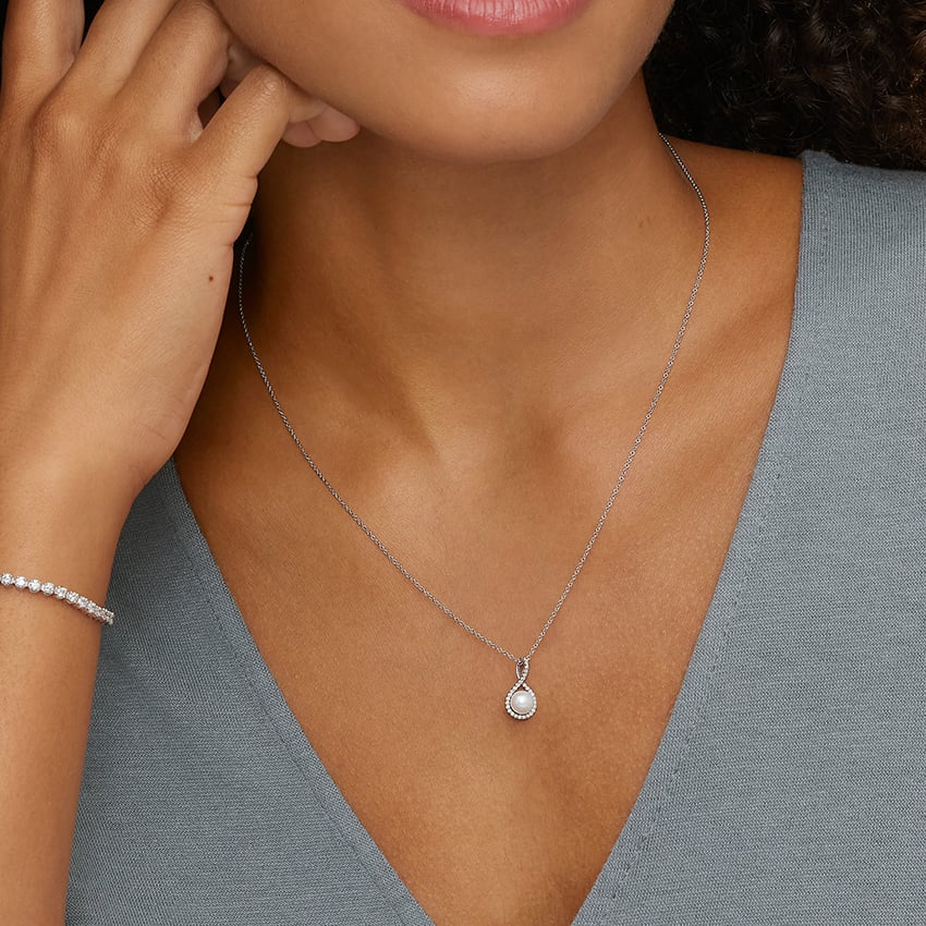 Sapphire Pavé Twist Pendant