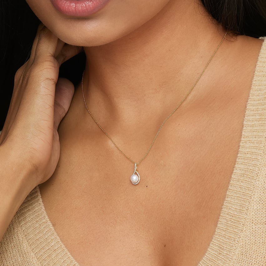 Sapphire Pavé Twist Pendant