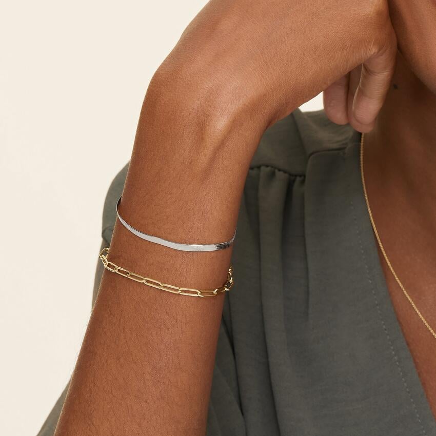 Dezi Herringbone Bracelet